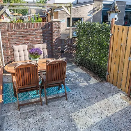 Holiday home Kelp Egmond aan Zee